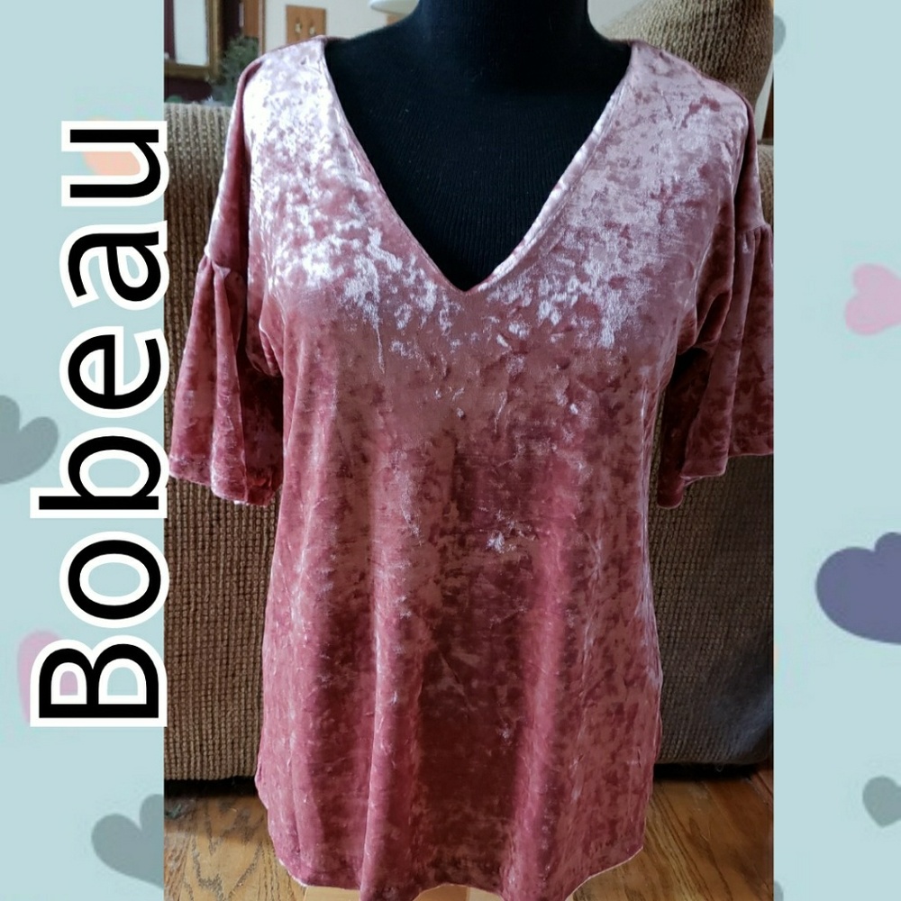 🆕️NWT Bobeau Crushed velvet top
